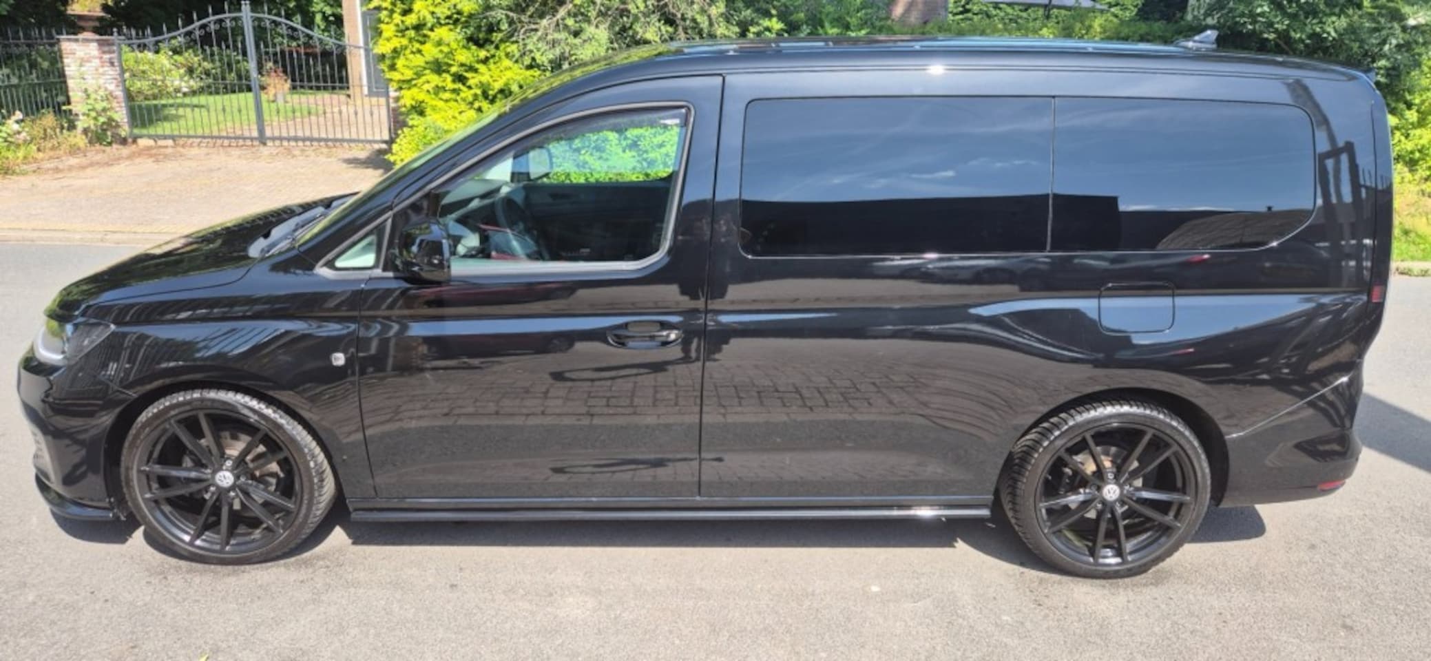 Volkswagen Caddy Cargo Maxi - Cargo Maxi 2.0 TDI*leren bekleding*Lichtmetaal*Trekhaak*NAP* - AutoWereld.nl