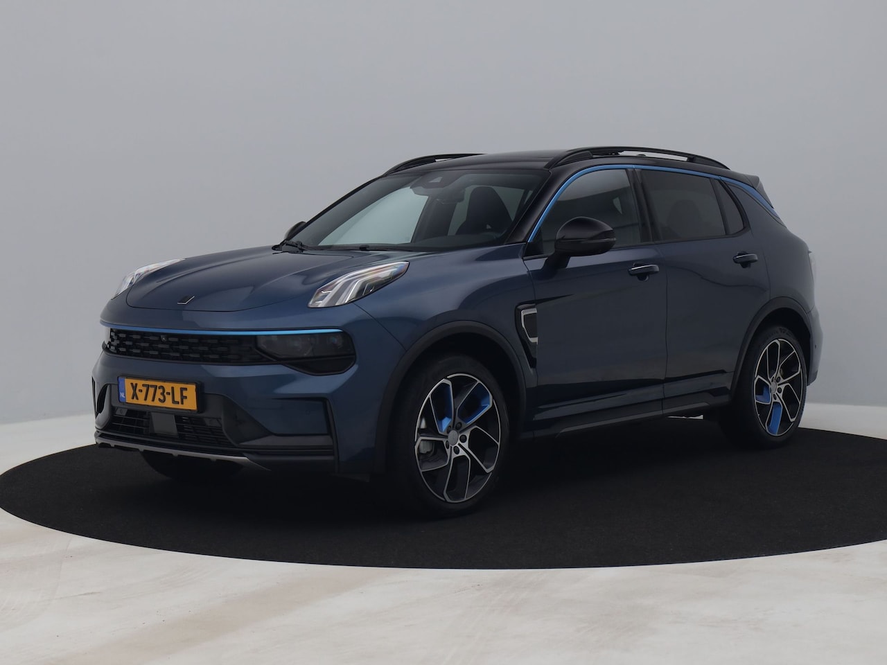 Lynk & Co 01 - 1.5 Plug-in Hybrid | 360° | ZWARTE HEMEL | NLD AUTO - AutoWereld.nl