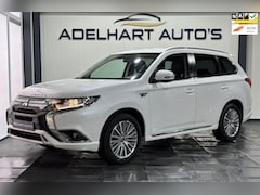 Mitsubishi Outlander - 2.4 PHEV Pure+ Automaat / Navigatie full map / Camera / Cruise control / Climate control