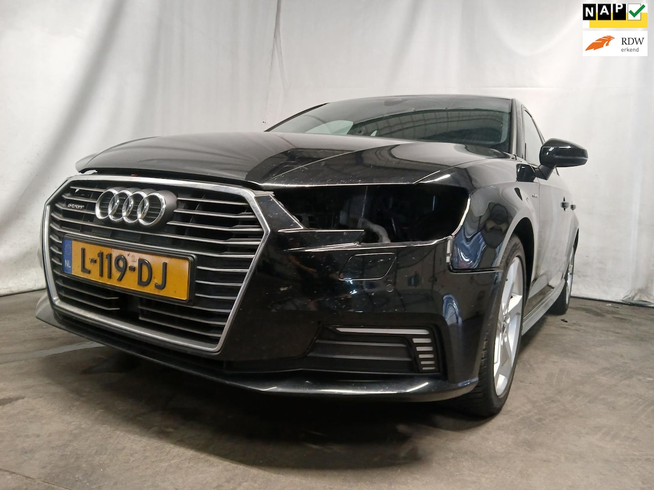 Audi A3 Sportback - 1.4 e-tron Sport - Clima - Cruise - LM Velgen - Diefstalschade - AutoWereld.nl