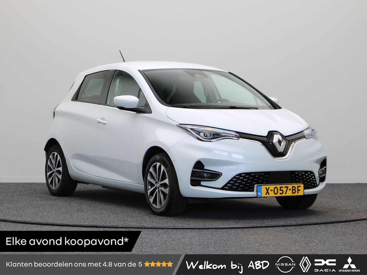 Renault Zoe - R135 Intens 52 kWh | Accu Koop | Stuur en stoelverwarming | Achteruitrijcamera | Parkeerse - AutoWereld.nl