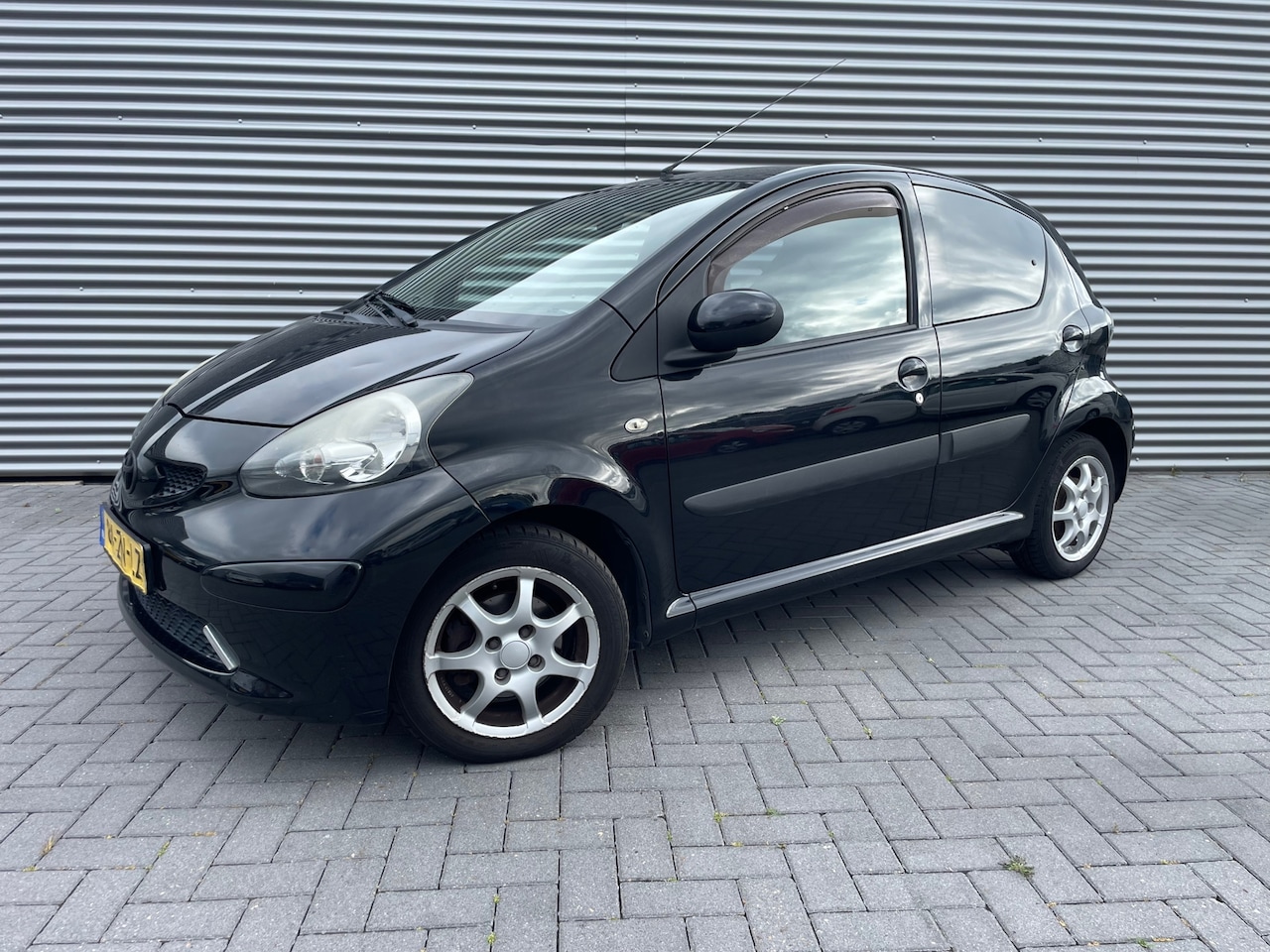 Toyota Aygo - 1.0-12V Sport bouwjaar 2008 met nw apk - AutoWereld.nl