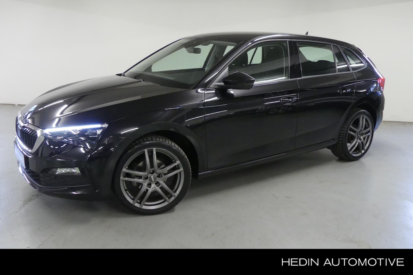 Skoda Scala - 1.5 TSI Business Edition | Automaat | Climatronic | Navigatie | Stoelverwarming | Lichtmet - AutoWereld.nl