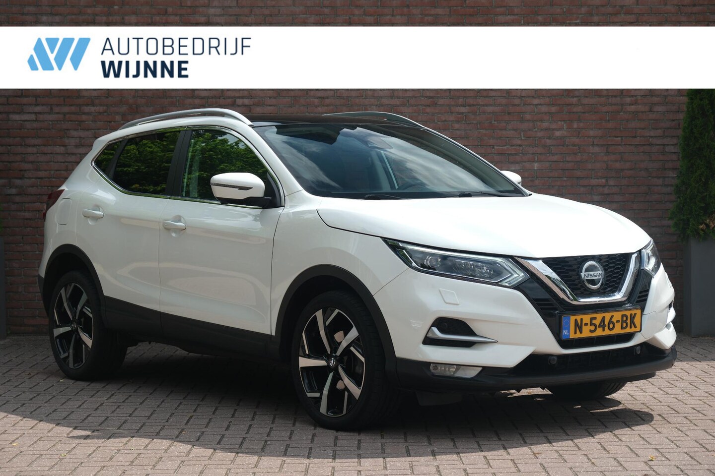 Nissan Qashqai - 1.3 DIG-T 160pk DCT Premium Edition | Navi | Climate | Cruise | Panoramadak | 360° Camera - AutoWereld.nl