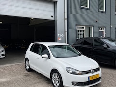 Volkswagen Golf - 1.6 TDI DSG AUTOMAAT Highline BlueMotion