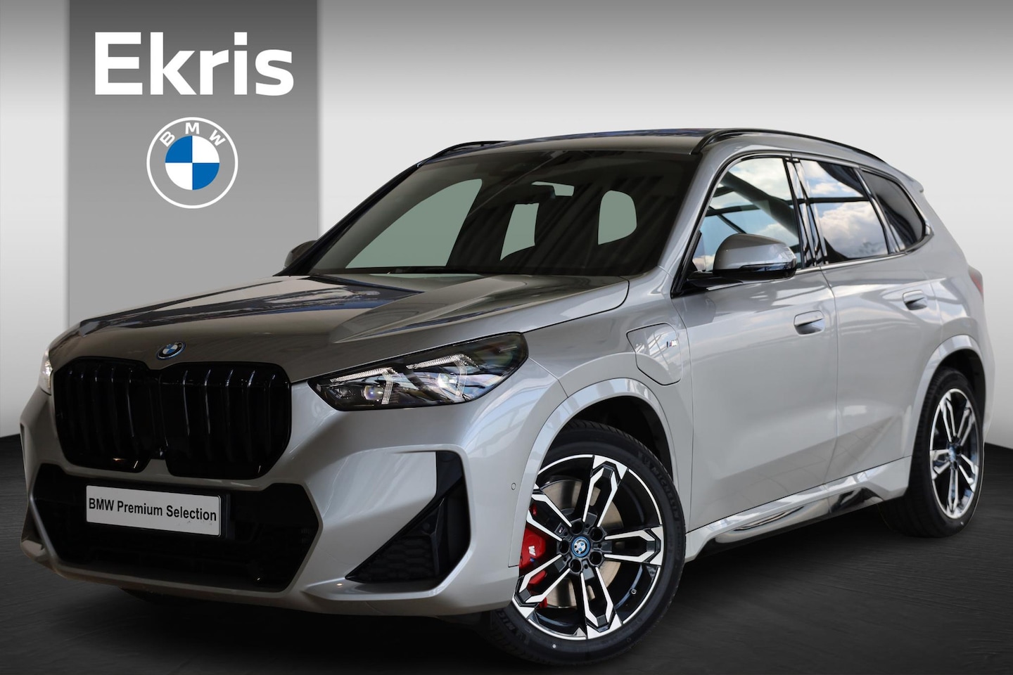 BMW X1 - xDrive25e M Sportpakket Pro | Innovation Pack | Travel Pack | Driving Assitant Plus - AutoWereld.nl