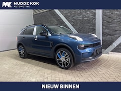 Lynk & Co 01 - 1.5 | NIEUW | BLAUW+ZWART | MET TREKHAAK LEVERBAAR | Panoramadak | Stuurverwarming | ACC |