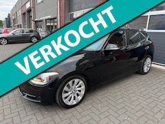 BMW 1-serie - 118i Sportline AUT LED Navi H/Kardon Stoelvw PDC