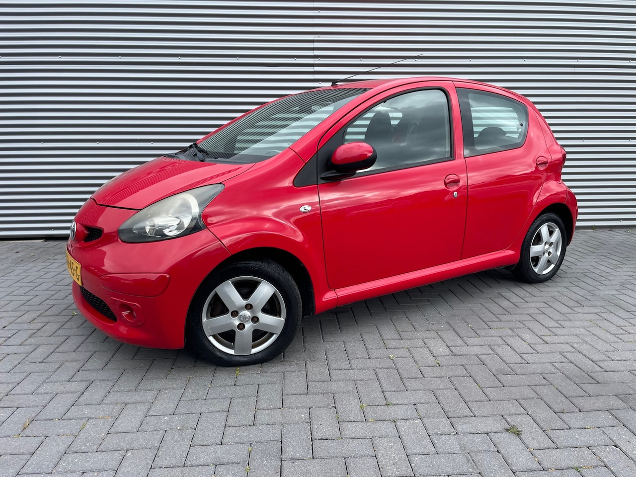 Toyota Aygo - 1.0-12V Sport AUTOMAAT met nw apk - AutoWereld.nl