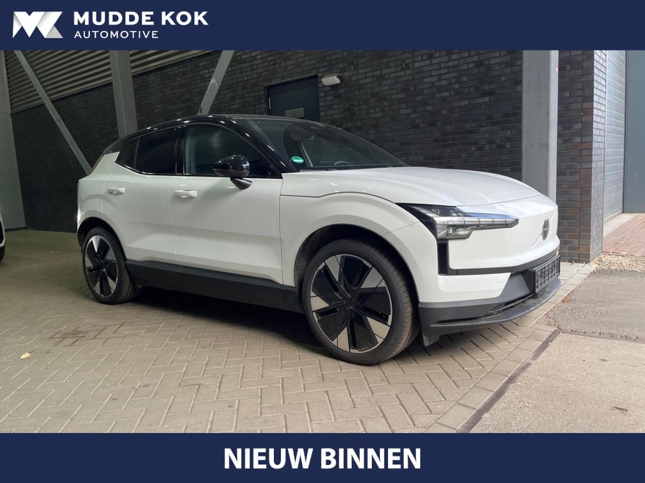 Volvo EX30 - Single Motor Extended Range Plus 69 kWh | Stoel+Stuurverwarming | 20 Inch | Getint Glas | - AutoWereld.nl