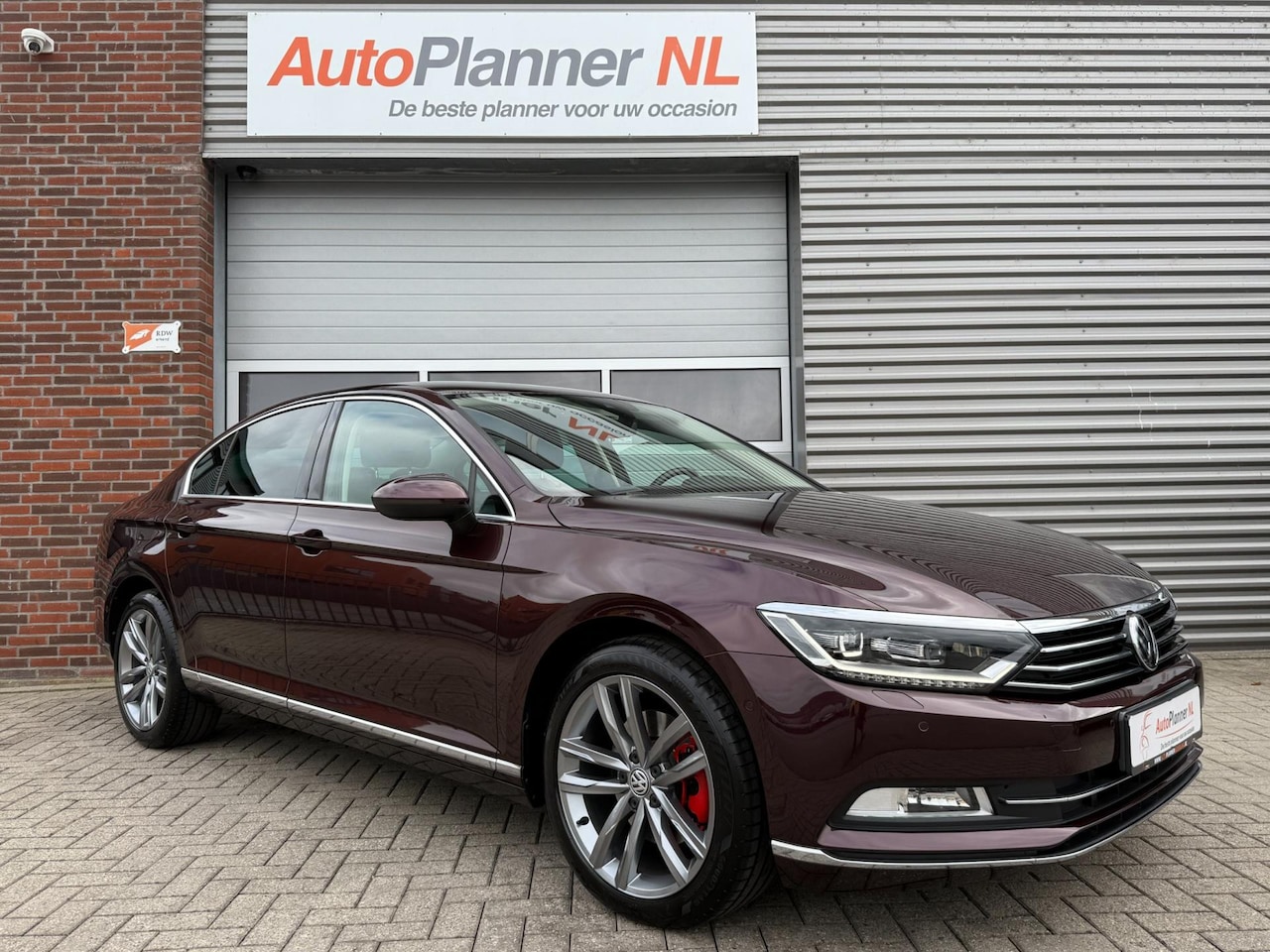 Volkswagen Passat - 1.4 TSI ACT Highline! Camera! Cruise! Navi! - AutoWereld.nl