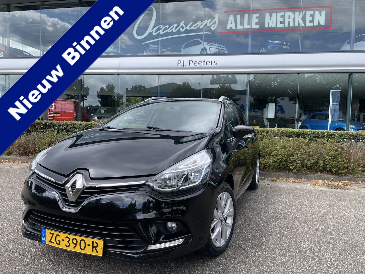 Renault Clio Estate - 0.9 TCe Limited Airco - Cruise control - Parkeersensoren achter - Navigatie full map - Mis - AutoWereld.nl