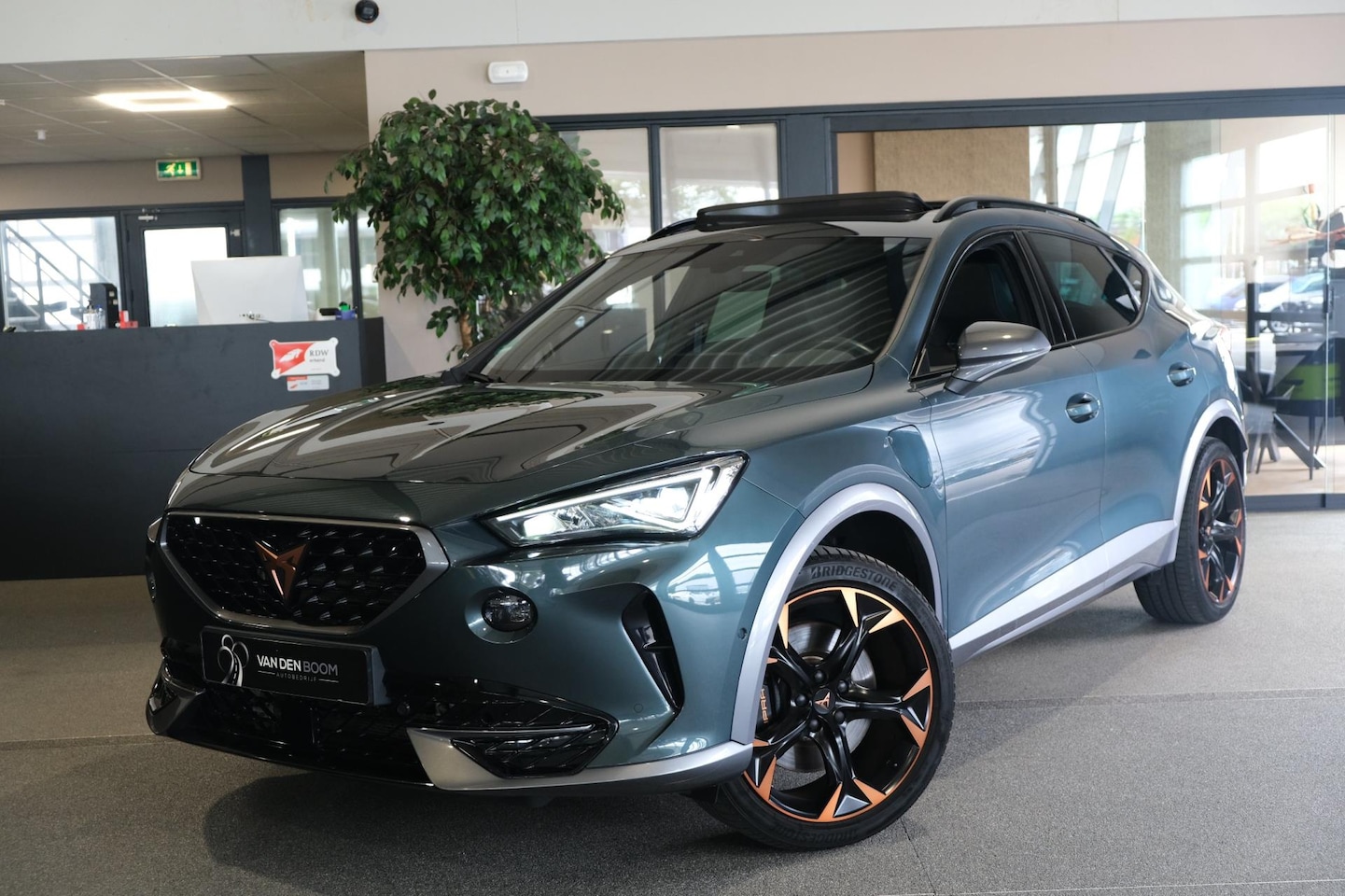 CUPRA Formentor - 1.4 e-Hybrid VZ 245PK Copper Pano Trekhaak Cam - AutoWereld.nl