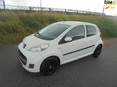 Peugeot 107 - 107 1.0 benzine 5 deurs airco 71.000km