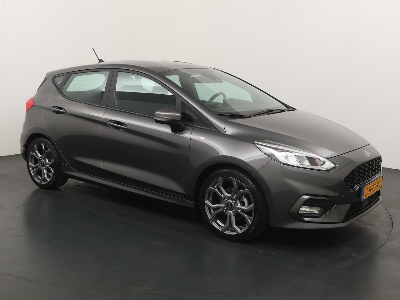 Ford Fiesta - 1.0 EcoBoost ST-Line 17"LM/Clima /Cruise/PDC/Trekhaak - AutoWereld.nl