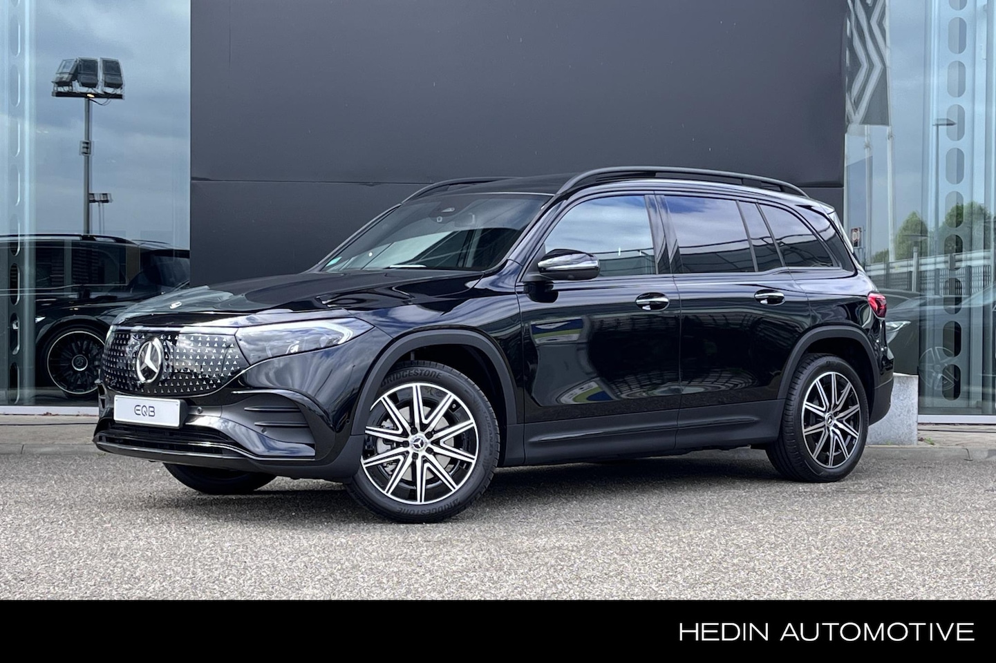 Mercedes-Benz EQB - EQB 250+ Business Solution AMG Line 7-Persoons | Driving Assistance Package | Nightpakket - AutoWereld.nl