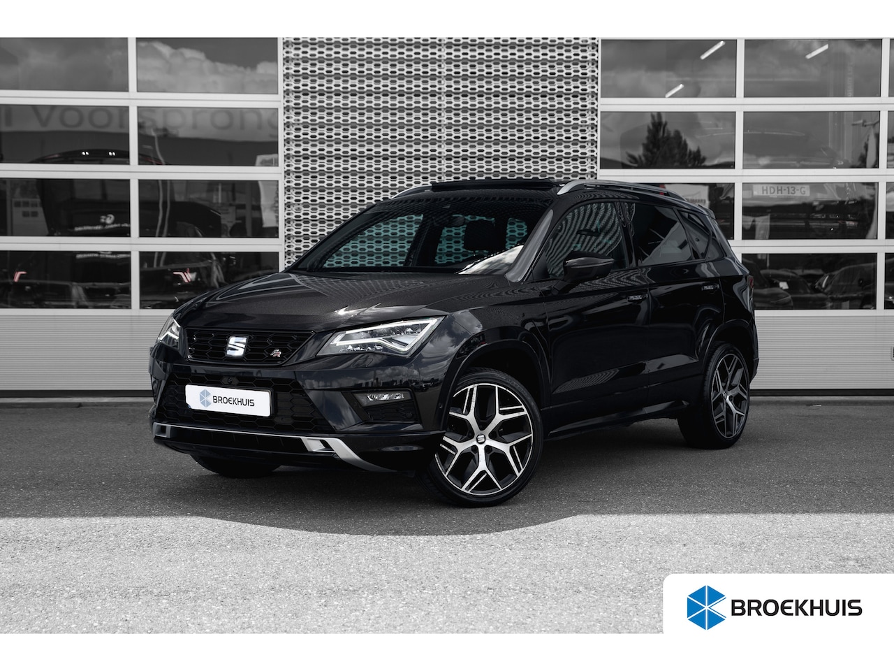 SEAT Ateca - 1.5 TSI FR Business Intense | Panoramadak | Carplay | Rondom camera | Adapt. Cruise - AutoWereld.nl