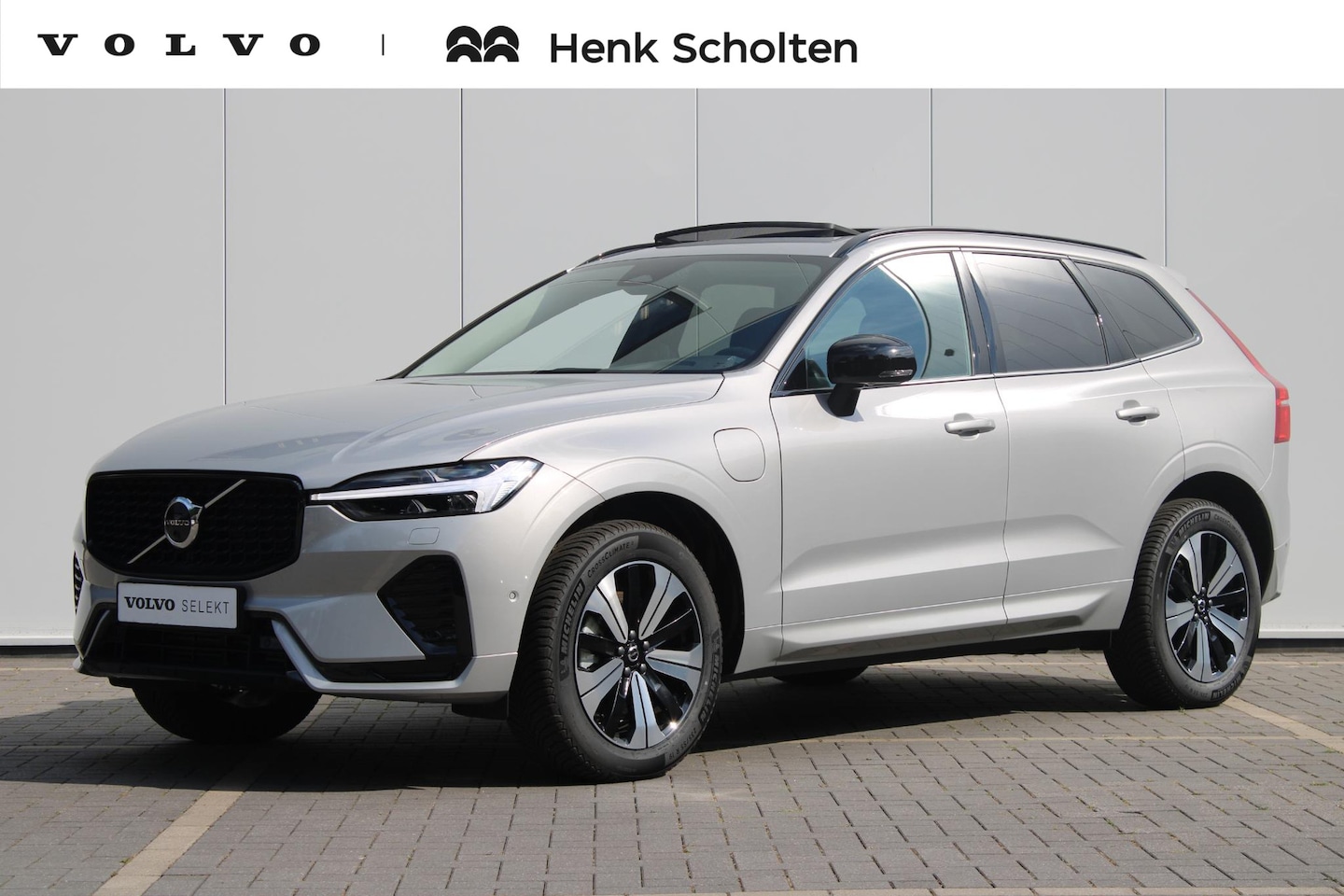 Volvo XC60 - T6 350PK AUT8 Plug-in hybrid AWD Plus Dark | Premium Harman/Kardon Audio | Adaptive Cruise - AutoWereld.nl