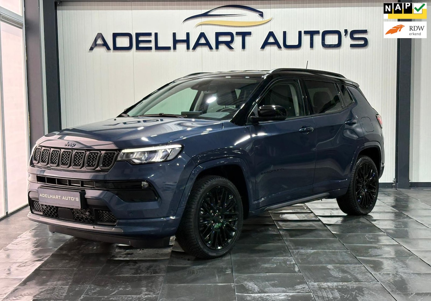 Jeep Compass - 4xe 240 Plug-in Hybrid Electric Automaat / Navigatie full map / Camera / Lederen interieur - AutoWereld.nl