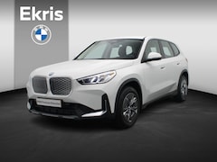 BMW iX1 - eDrive20 67 kWh Parking Assistant | Achteruitrijcamera | 17"