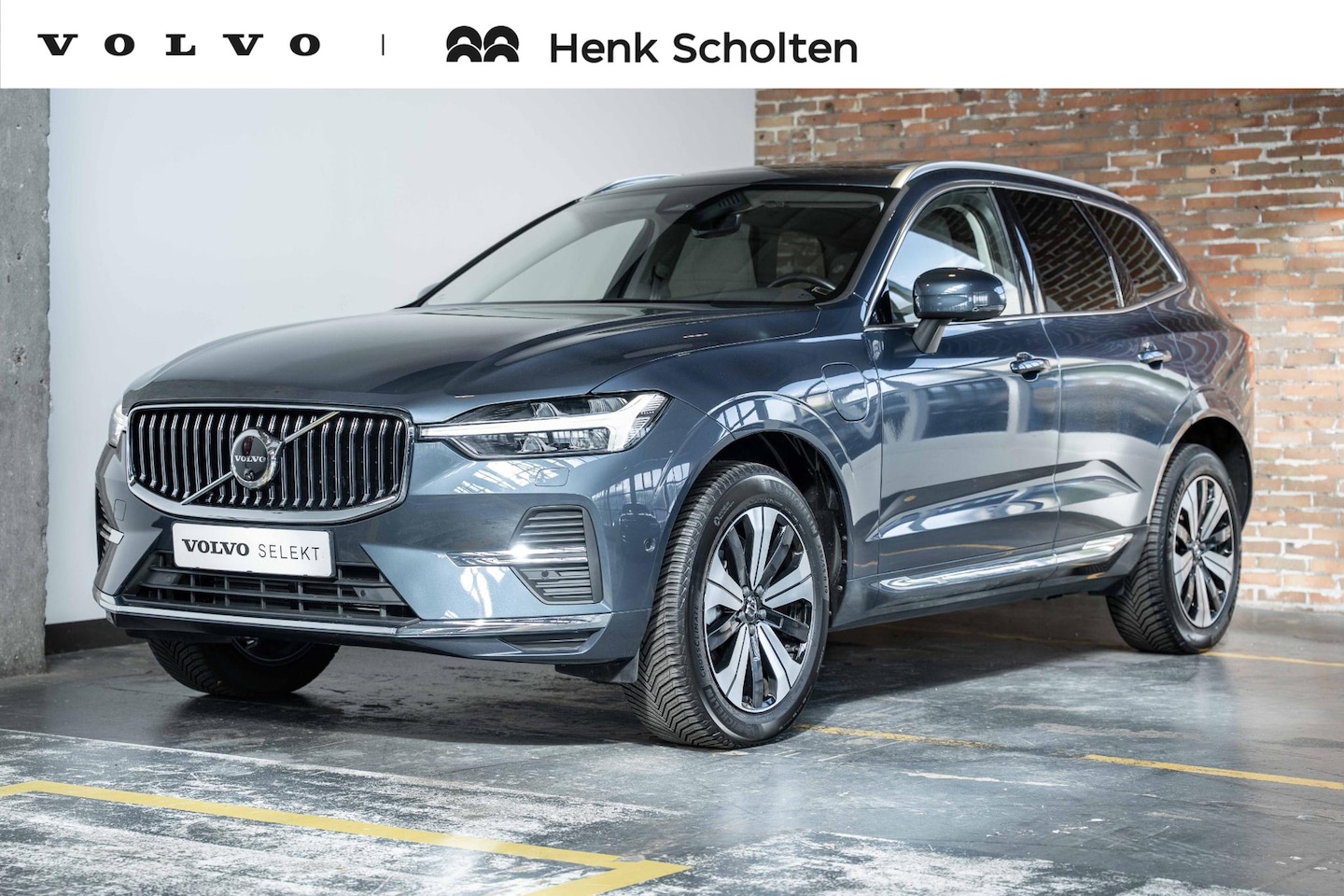 Volvo XC60 - T6 Plug-in hybrid AWD Plus Bright | 4-seizoenenbanden | Google infotainment | 360° Parkeer - AutoWereld.nl