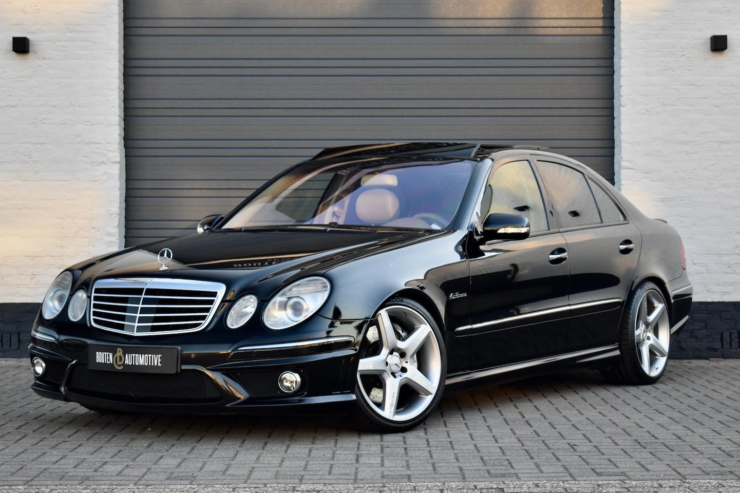 Mercedes-Benz E-klasse - AMG 63 | Pano | ACC | Luchtvering | - AutoWereld.nl