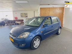 Ford Fiesta - 1.6-16V Ghia Apk Nieuw, Clima, E-Ramen, N.A.P, Trekhaak, Parkeersensor, 2 sleutels + Boekj