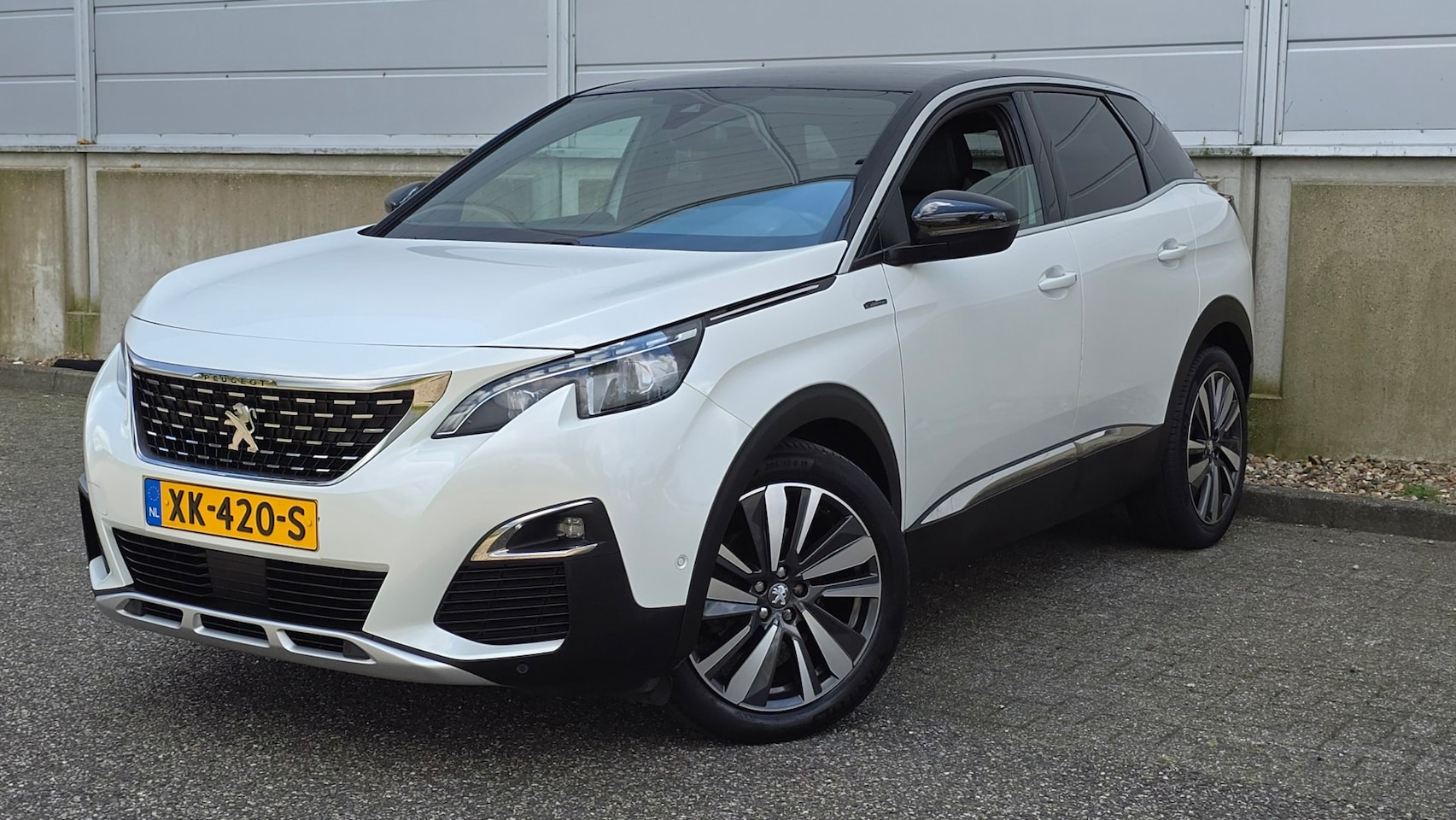 Peugeot 3008 - 1.6 PureTech GT Line*180 pk*Wit Metalic*Zwart dak*Veel opties* - AutoWereld.nl