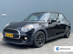 MINI One - 1.5 102pk Automaat Salt 5-Deurs | Airco | Navigatie | Cruise control | Lichtmetaal zwart |