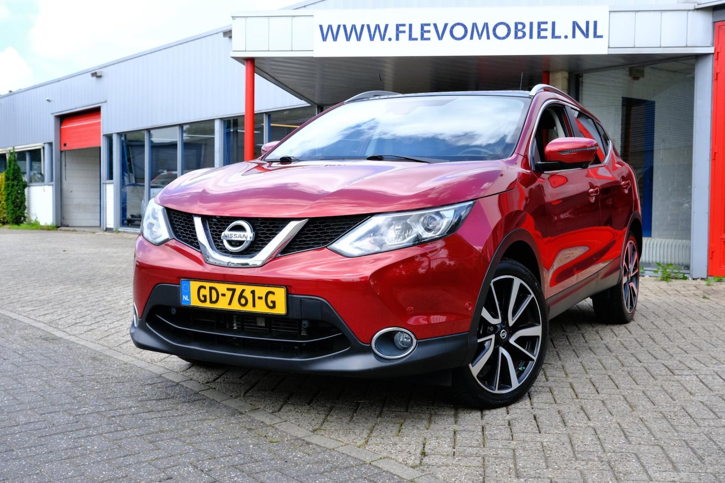 Nissan Qashqai - 1.2 Tekna Aut. Pano|Leder|Navi|360Cam|LMV - AutoWereld.nl