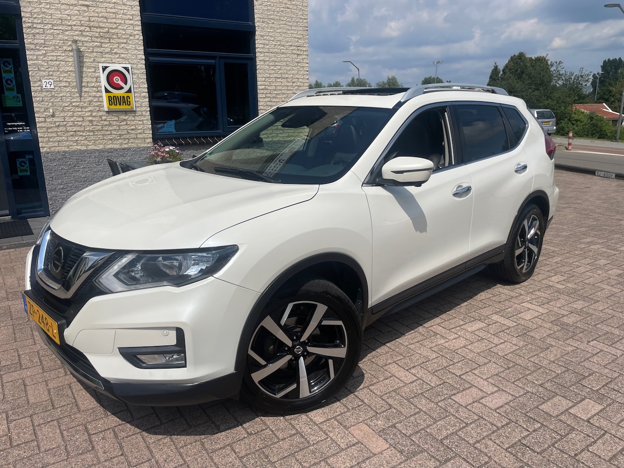 Nissan X-Trail - 1.6 DIG-T Tekna-PANO-NAV-PDC- vol fijne opties - AutoWereld.nl