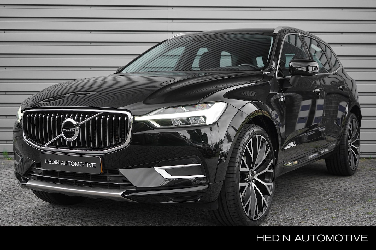 Volvo XC60 - 2.0 T5 AWD Inscription | Lederen bekleding | Stoelverwarming | Parkeerverwarming | Head Up - AutoWereld.nl