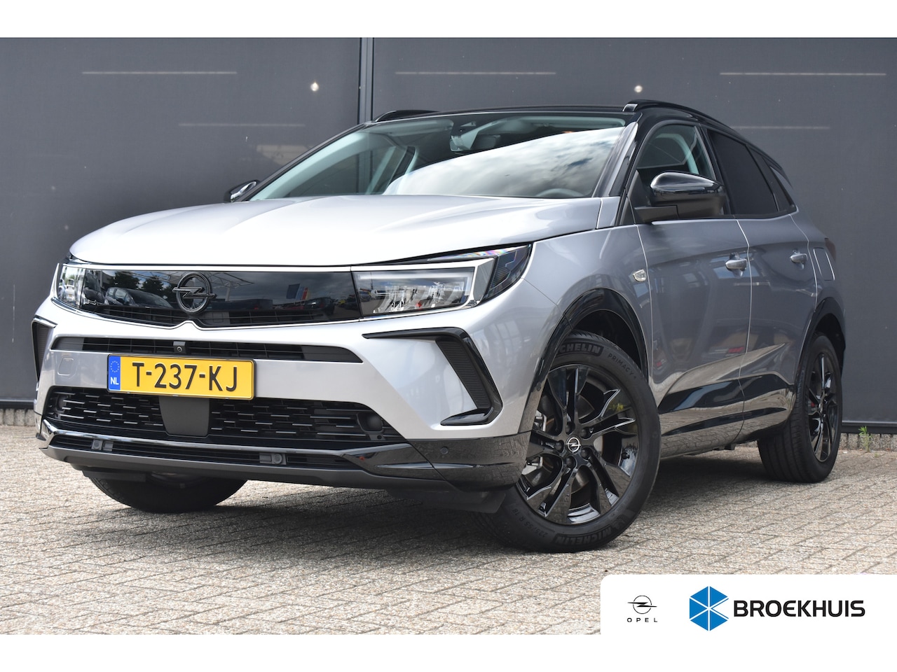 Opel Grandland - 1.6 Turbo Hybrid Level 4 | Navigatie | Adaptive Cruise | Achteruitrijcamera | Apple Carpla - AutoWereld.nl