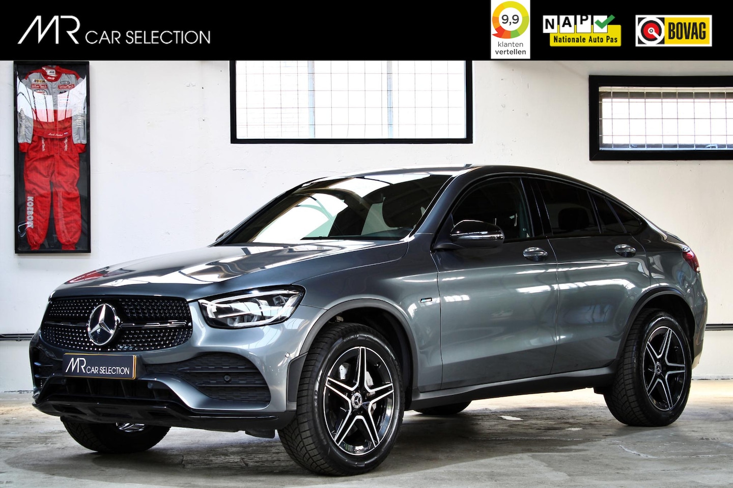 Mercedes-Benz GLC-klasse Coupé - 300e 4MATIC Business Solution AMG | Digitaal display | MBUX | NL auto | 1e eigenaar | BTW - AutoWereld.nl