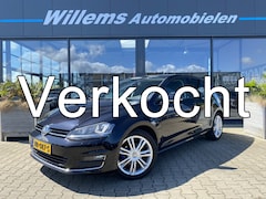 Volkswagen Golf - 1.2 TSI Highline Navigatie, Camera & Trekhaak