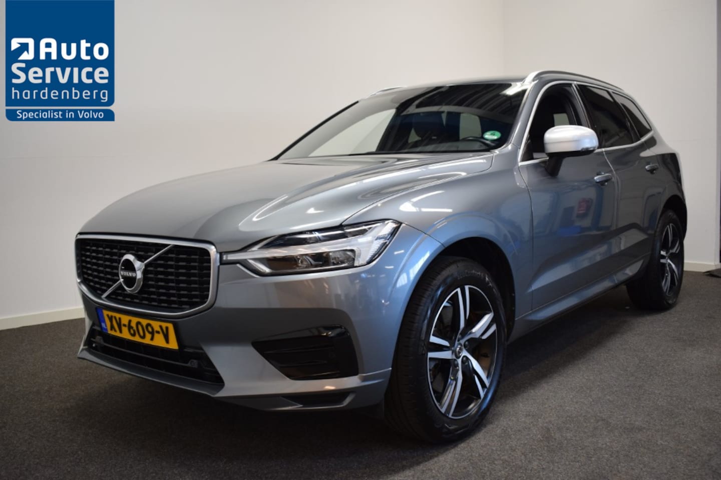 Volvo XC60 - 2.0 D4190pk AUT8 R-Design Trekhaak 2300kg/Leer/ stoelverw en koeling/ Adaptive Cruise/ - AutoWereld.nl