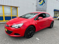 Opel Astra GTC - 1.4 Turbo Design Edition