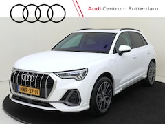 Audi Q3 - 45 TFSI e S edition | Panoramadak | Keyless | Dodehoek detectie | Navigatie Plus | Adaptie