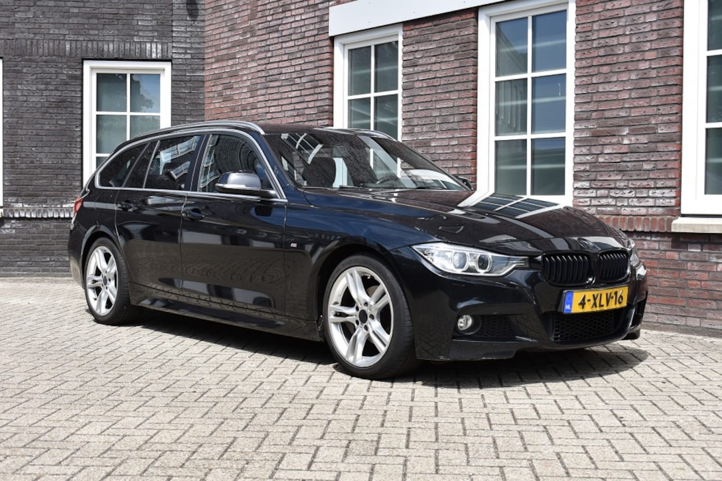 BMW 3-serie Touring - 316 316i M sport - AutoWereld.nl