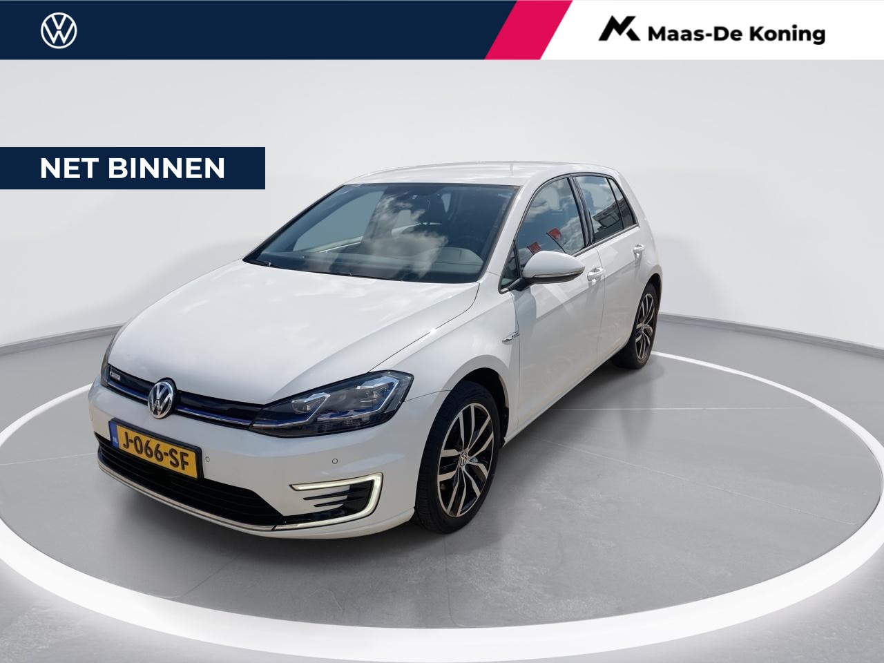 Volkswagen e-Golf - E-DITION 100kW/136PK · Navigatie · Adaptieve cruise control · Parkeersensoren - AutoWereld.nl