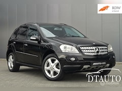 Mercedes-Benz M-klasse - V8 Diesel Luchtvering (nieuw) Panorama Harman/Kardon Leder Trekhaak Grijs Kenteken Bijteli