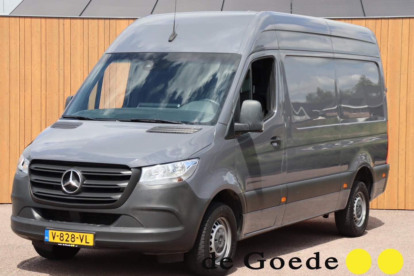 Mercedes-Benz Sprinter - 314 2.2 CDI L2H2 EURO VI-D org. NL 3-zits camera trekhaak navigatie - AutoWereld.nl