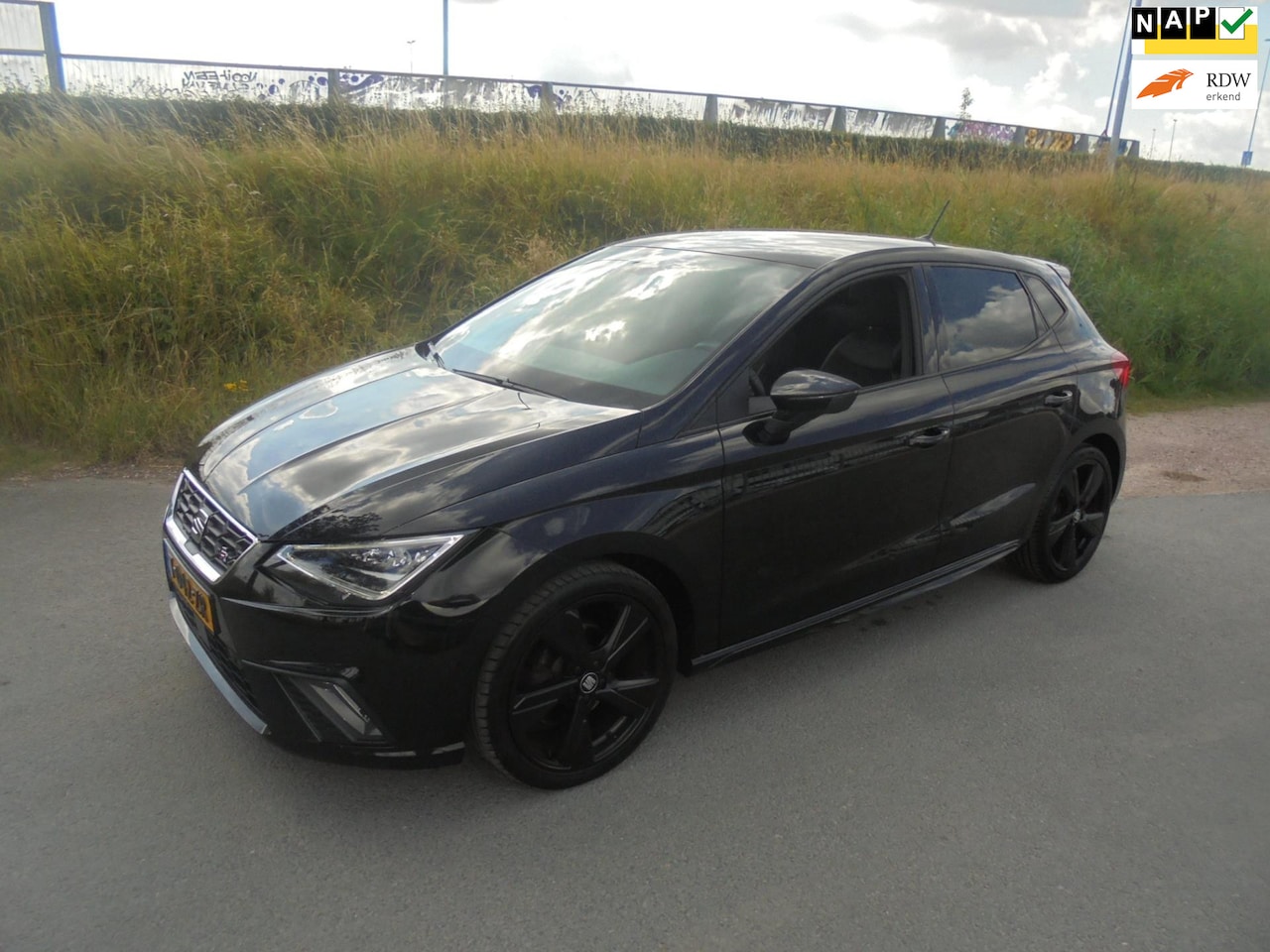 SEAT Ibiza - Seat Ibiza 1.0 TSi FR Automaat airco ecc lmv xenon navigatie camera - AutoWereld.nl
