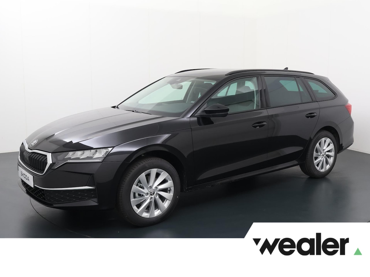 Skoda Octavia Combi - First Edition 1.5 TSI 115 pk DSG | Automaat | El. achterklep | Navigatie | 17'' Lichtmetal - AutoWereld.nl