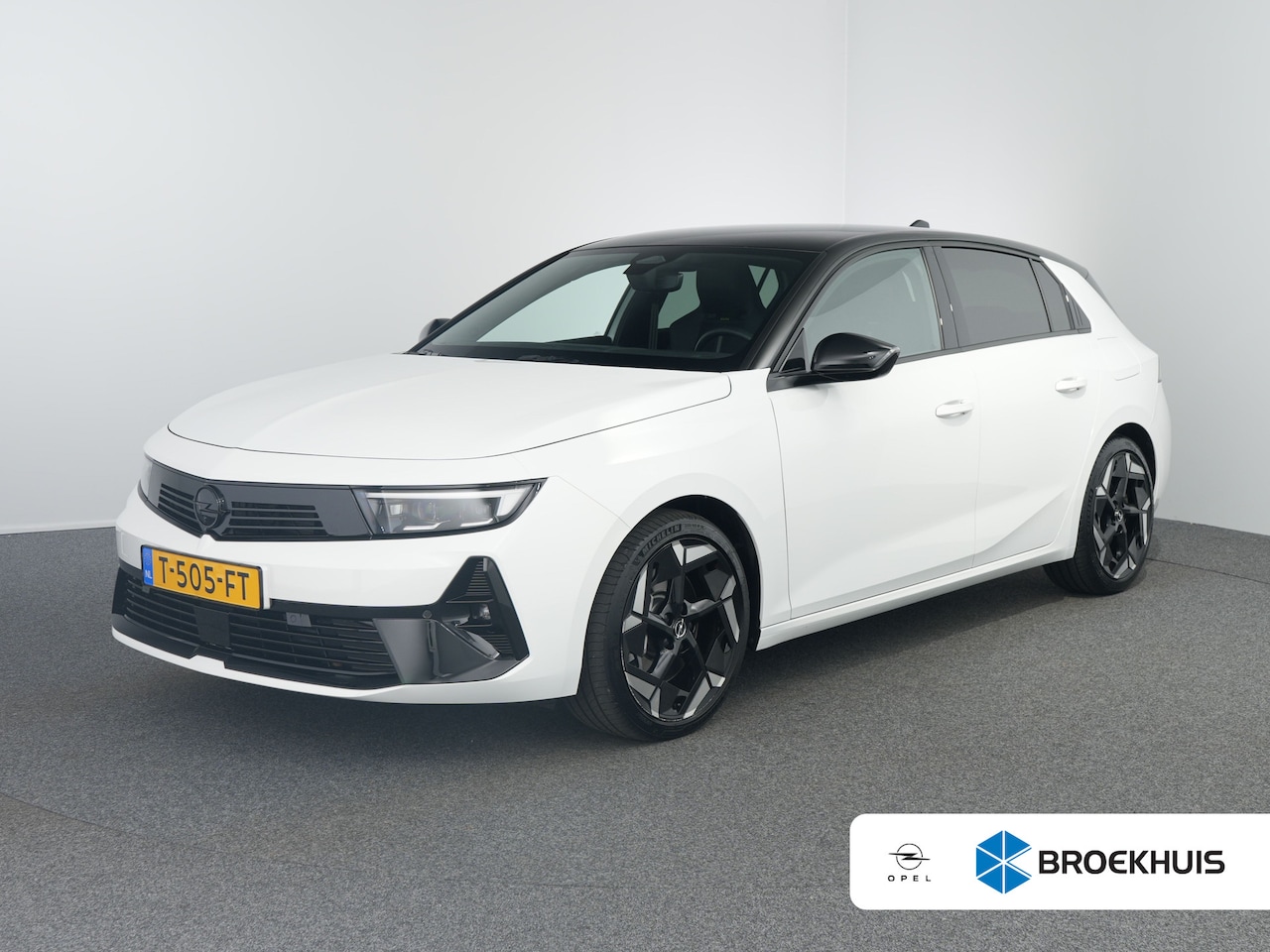 Opel Astra - 1.6 Turbo Plug In Hybrid GSe 225PK AUTOMAAT | PARKEERSENSOREN V/A + CAMERA |  STOEL + STUU - AutoWereld.nl