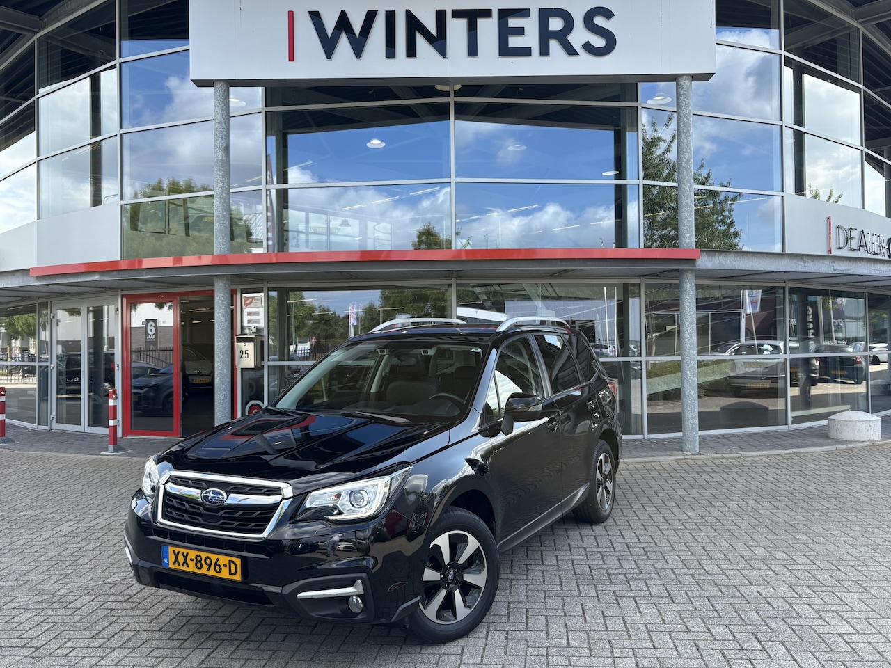 Subaru Forester - 2.0 Premium Automaat 4WD | Leder | Navigatie | Adaptive Crusie Control | - AutoWereld.nl