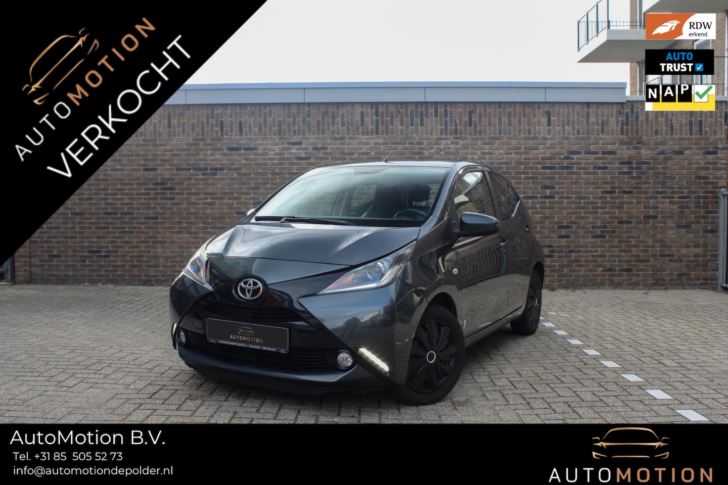 Toyota Aygo - 1.0 VVT-i x-play 69 PK | Airco | Camera - AutoWereld.nl