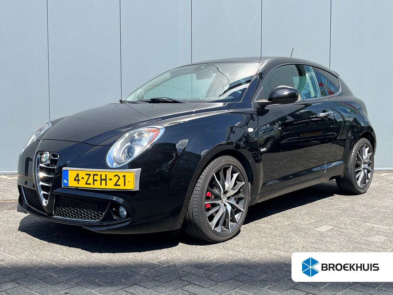 Alfa Romeo MiTo - 0.9 TwinAir 100pk Esclusivo | Climate control | Leder | 17'' Lichtmetalen velgen | Navigat - AutoWereld.nl