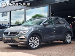 Volkswagen T-Roc - 1.5 TSI Style 150PK DSG | 17'' | Camera | Navigatie | Adaptive Cruise