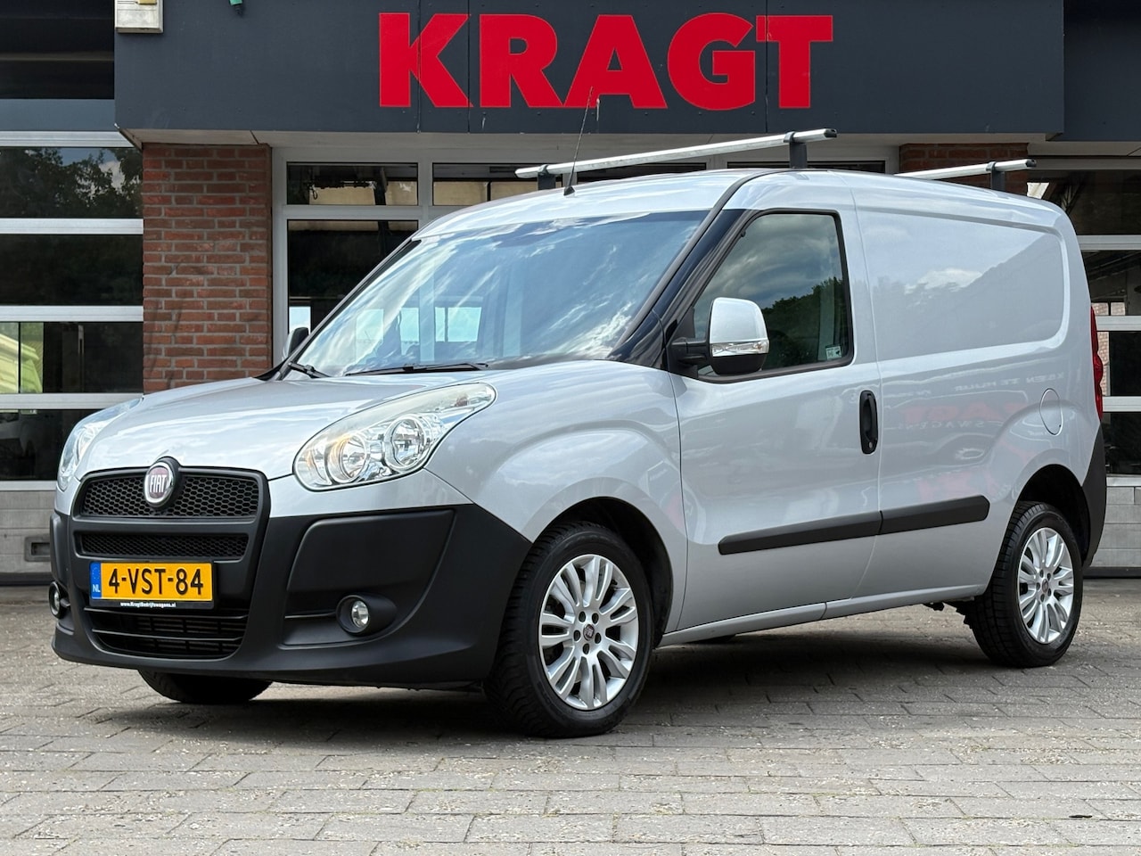 Fiat Doblò Cargo - 1.6 MultiJet SX HD|NAP|airco|standkachel|bluetooth|parkeersensoren achter|lichtmetalen vel - AutoWereld.nl